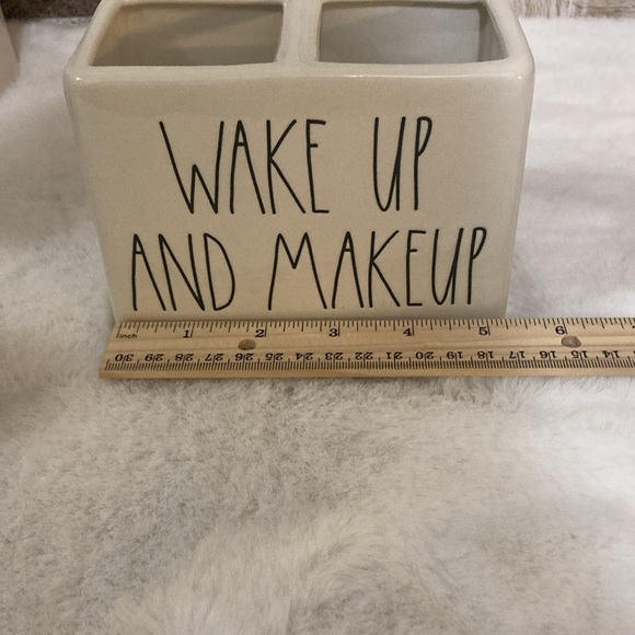 Rae Dunn Wake Up And Makeup Holder - Picture 6 of 8
